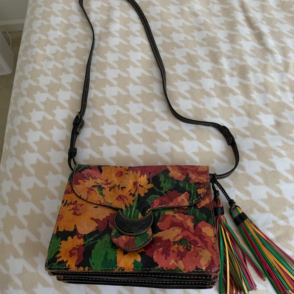 Patricia Nash, Gorgeous handbag, all leather, still smells like new leather.